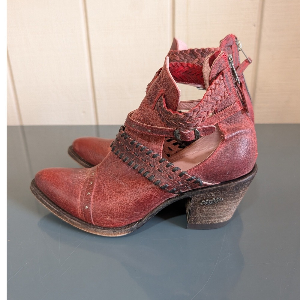 Miss Macie Red Leather Cutout Western Ankle Boots Size 9 Western Festival - Picture 3 of 14
